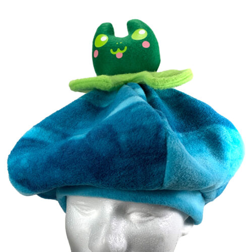 CupidoThreads-frog-hat-water-darkgreen-front